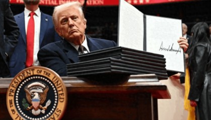 化敌为友？特朗普万万没想到，82岁拜登新身份曝光，一举轰动全球舆论