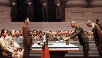 关东军战败投降,1万多名年轻女兵被苏军俘虏,下场如何?