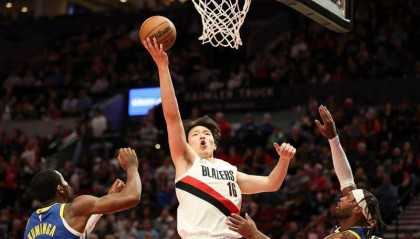 NBA季前赛|杨瀚森篮板创新高 与主帅单独交流跑位问题