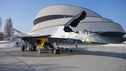 曾引爆珠海航展的白帝空天战机模型亮相长春