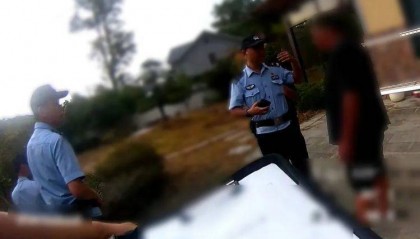 “警察同志,我冤枉啊……”,“嫌疑人”自己拨通了报警电话