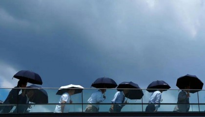 41.8摄氏度！日本再创高温纪录，今夏超过5.3万人因高温就医，过去一周已报告18人死亡