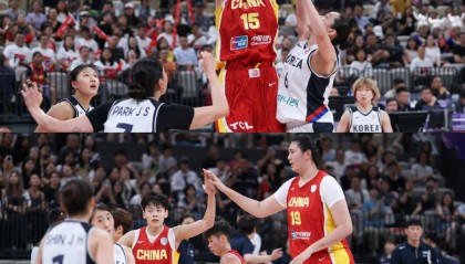 当2米11遇上2米26，中国女篮新双塔威力有多大？