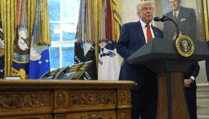 美媒爆料：特朗普计划下周宣布美国将把“波斯湾”改称为“阿拉伯湾”