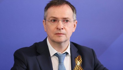 俄乌谈判，普京没来，他派总统助理领衔，军情、外交高官专家全到位