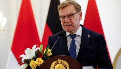 德国四天连发攻击,中国强势回应,7艘大型舰船南下,大量战机起飞