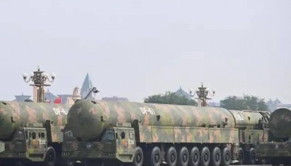 东风31BJ退化为“井射弹”?明明能机动发射,为啥还用发射井?