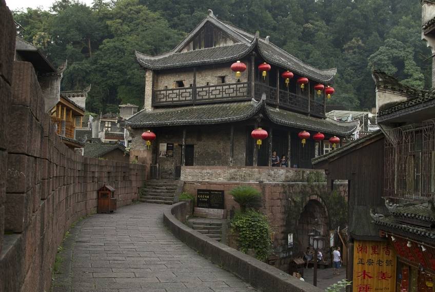 五一张家界旅游跟团游靠谱么张家界金牌靠谱导游介绍
