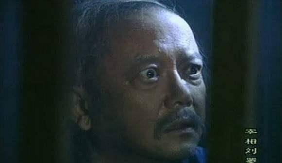 理财高手和珅是乾隆皇帝的钱袋子 和珅放高利贷外祖父也要压地契