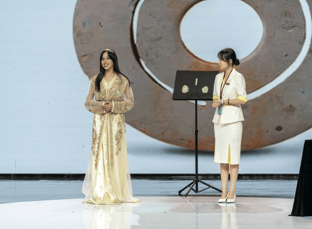 恭喜！安徽工业大学摩洛哥籍留学生在“外国人讲安徽故事大赛”中获奖 | 皖美秋日